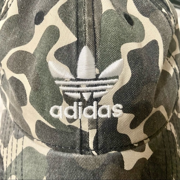 Adidas cap - Picture 3 of 9